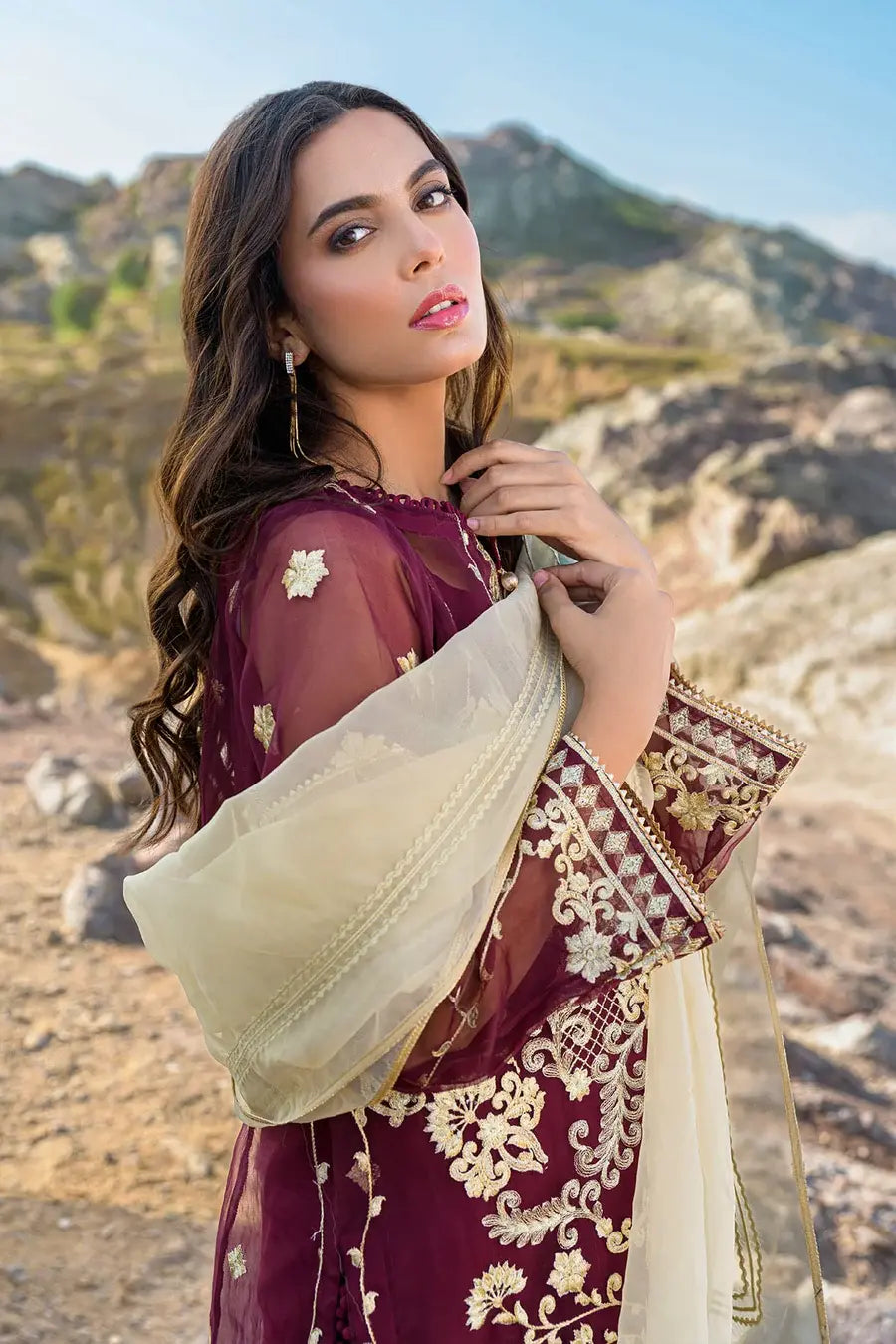 Affordable Eid Collection 2025 for Women by Woven Palace Affordable Eid Collection 2025 for Women by Woven Palace